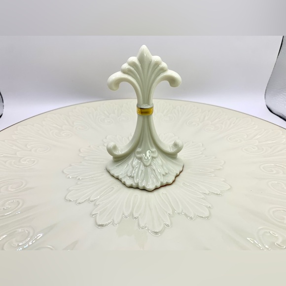 Lenox Chateau Server - Center Handle - 24K Gold Hand Decorated - Plate - Tray - Picture 4 of 11